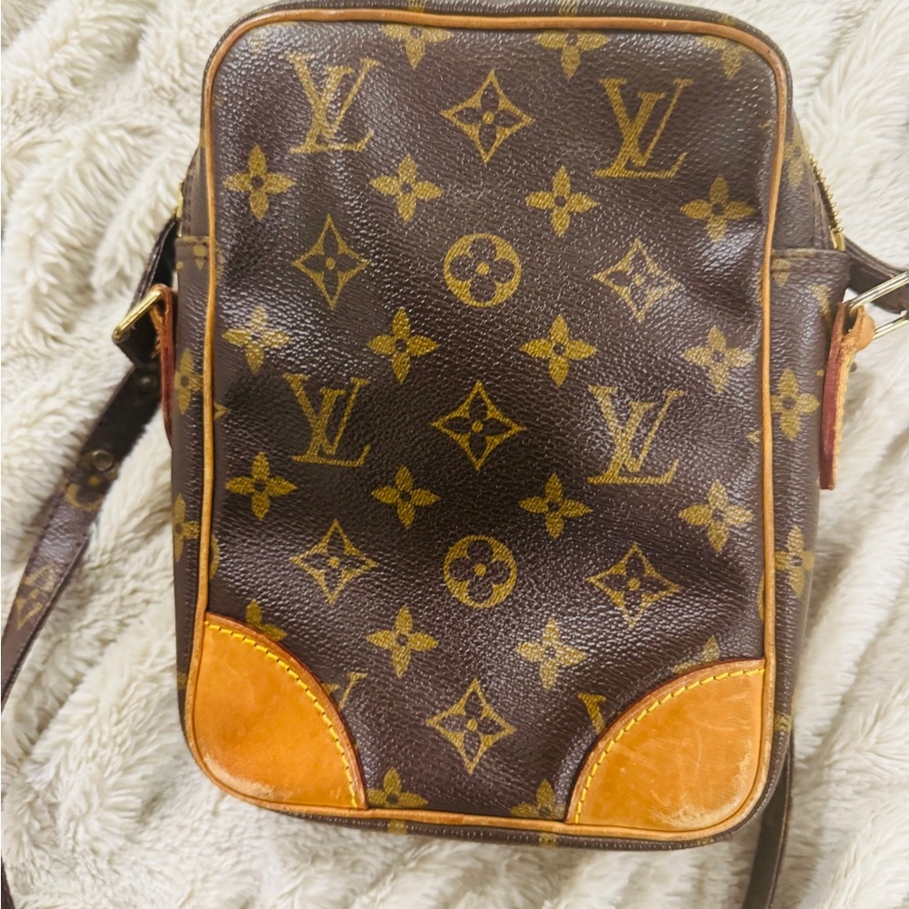 Louis Vuitton Monogram Danube Crossbody Bag - Picture 6 of 12
